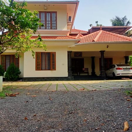 Sinai Homestay Alappuzha Екстериор снимка