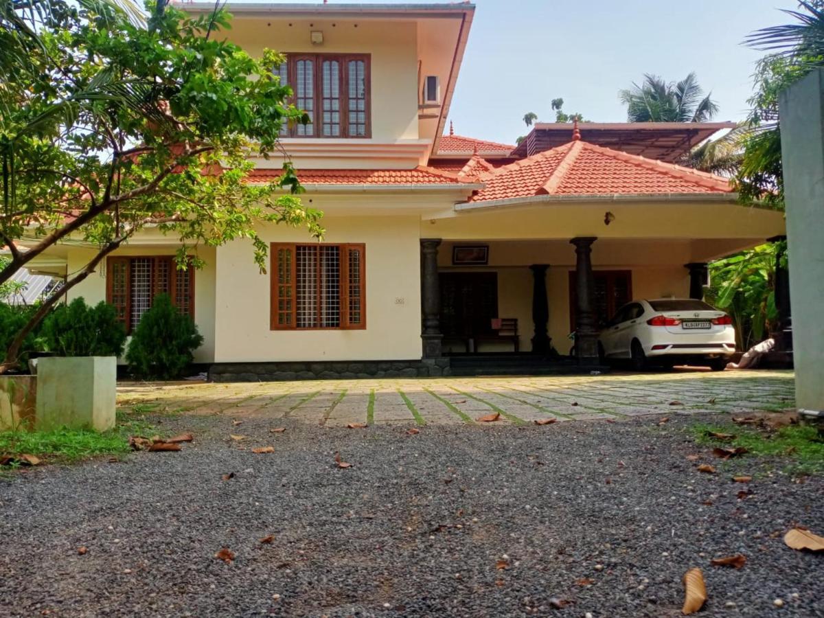 Sinai Homestay Alappuzha Екстериор снимка