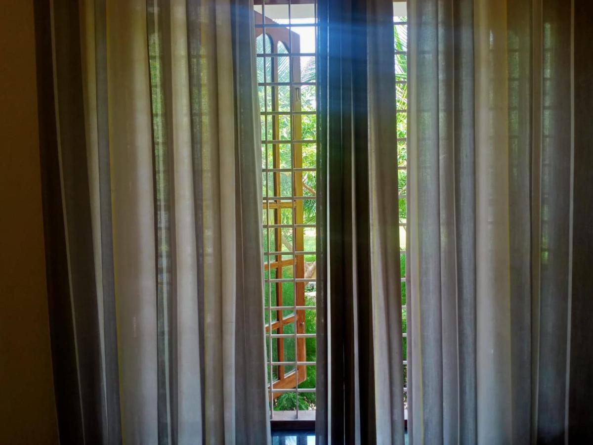 Sinai Homestay Alappuzha Екстериор снимка