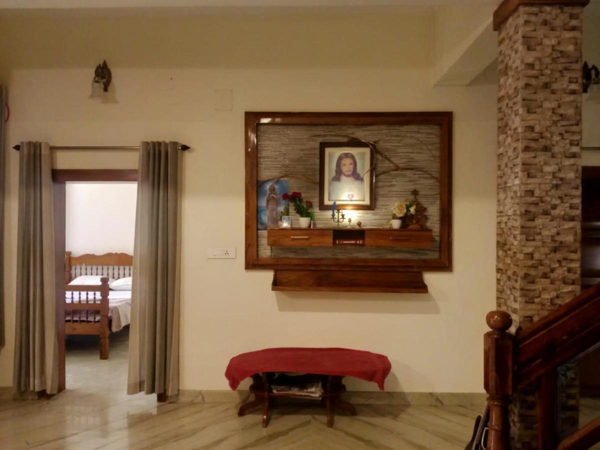 Sinai Homestay Alappuzha Екстериор снимка
