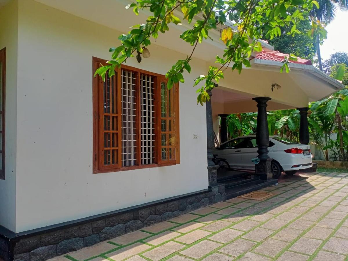 Sinai Homestay Alappuzha Екстериор снимка